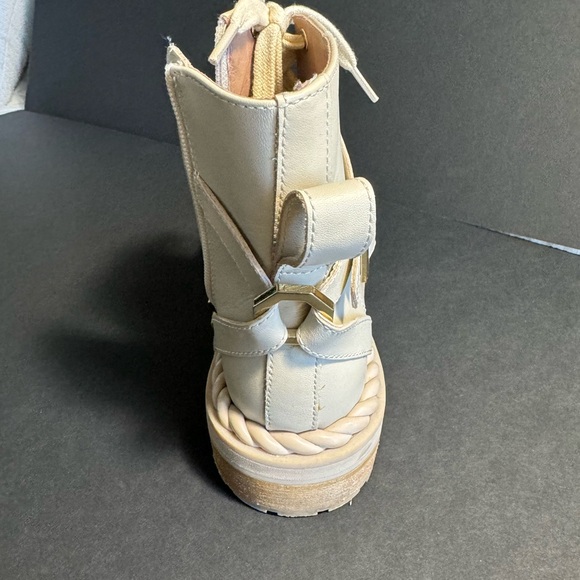 Louise et Cie Hiking Style Boots, Off White, Ankle High, 6M NWOT - Picture 5 of 8